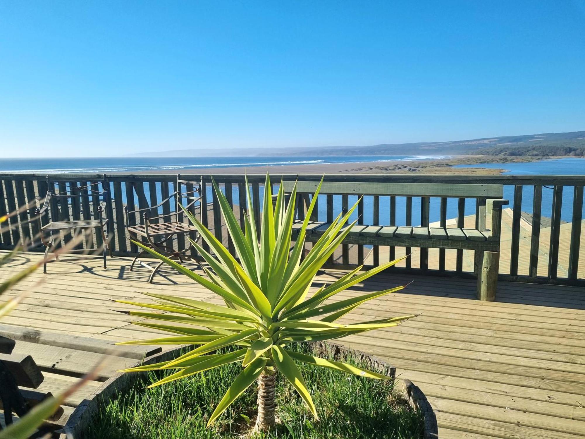 Max & Mar Pichilemu Exterior photo